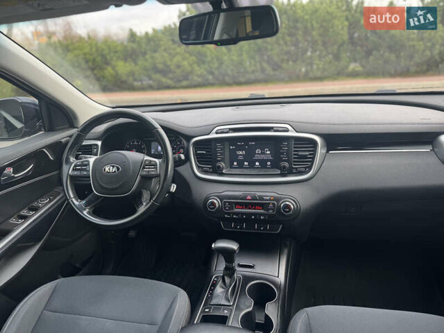 Синій Кіа Соренто, об'ємом двигуна 0 л та пробігом 230 тис. км за 14999 $, фото 33 на Automoto.ua