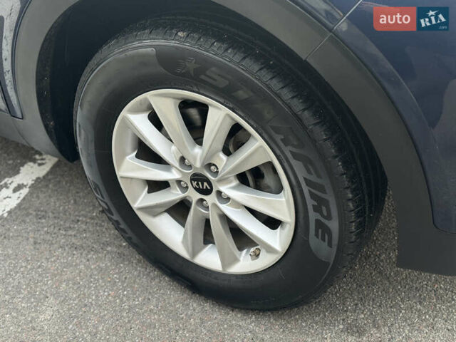Синій Кіа Соренто, об'ємом двигуна 0 л та пробігом 230 тис. км за 14999 $, фото 2 на Automoto.ua