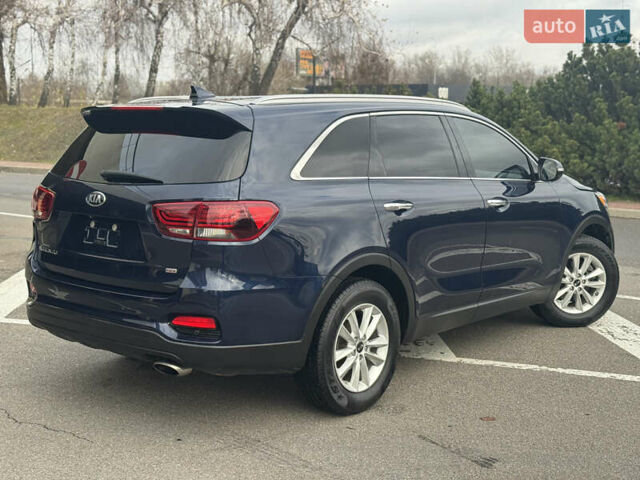 Синій Кіа Соренто, об'ємом двигуна 0 л та пробігом 230 тис. км за 14999 $, фото 6 на Automoto.ua