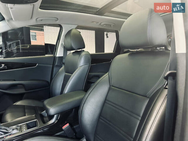 Синий Киа Соренто, объемом двигателя 2.2 л и пробегом 166 тыс. км за 25000 $, фото 22 на Automoto.ua