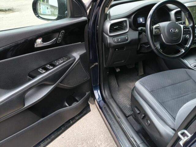 Синій Кіа Соренто, об'ємом двигуна 2.4 л та пробігом 72 тис. км за 16300 $, фото 9 на Automoto.ua