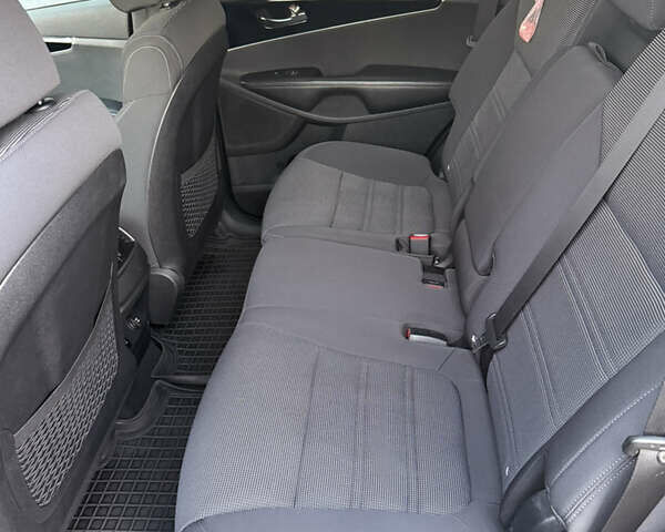 Синій Кіа Соренто, об'ємом двигуна 2.2 л та пробігом 271 тис. км за 21500 $, фото 7 на Automoto.ua