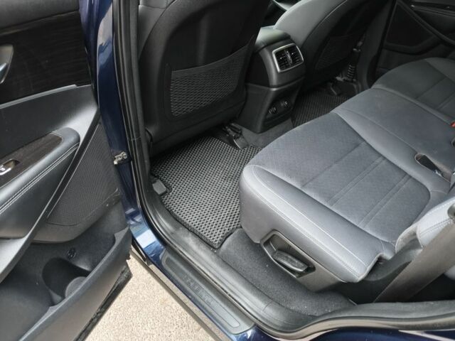 Синій Кіа Соренто, об'ємом двигуна 2.4 л та пробігом 72 тис. км за 16300 $, фото 12 на Automoto.ua