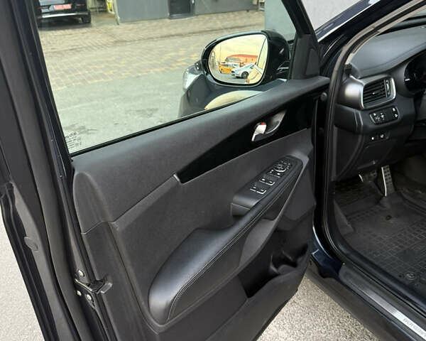 Синій Кіа Соренто, об'ємом двигуна 2.2 л та пробігом 271 тис. км за 21500 $, фото 8 на Automoto.ua