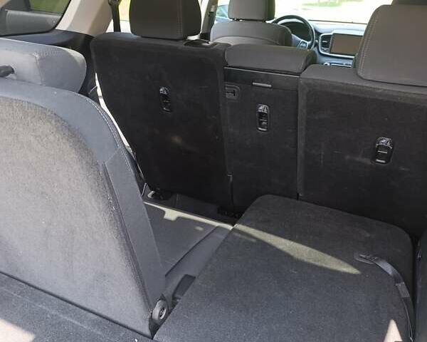 Синій Кіа Соренто, об'ємом двигуна 2.36 л та пробігом 96 тис. км за 17800 $, фото 13 на Automoto.ua