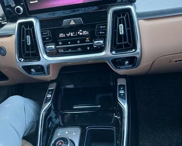 Синій Кіа Соренто, об'ємом двигуна 2 л та пробігом 100 тис. км за 36000 $, фото 1 на Automoto.ua