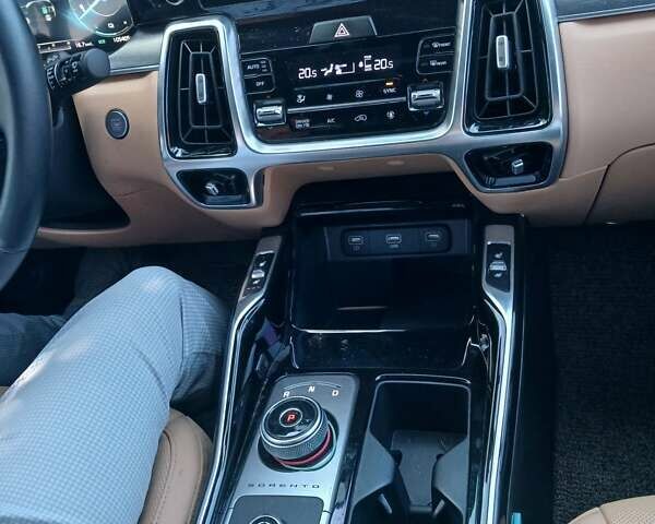 Синій Кіа Соренто, об'ємом двигуна 2 л та пробігом 100 тис. км за 36000 $, фото 3 на Automoto.ua
