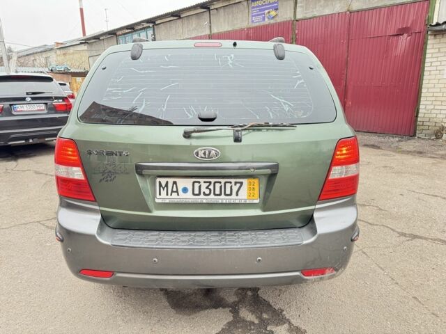 Зеленый Киа Соренто, объемом двигателя 2.5 л и пробегом 300 тыс. км за 3750 $, фото 4 на Automoto.ua