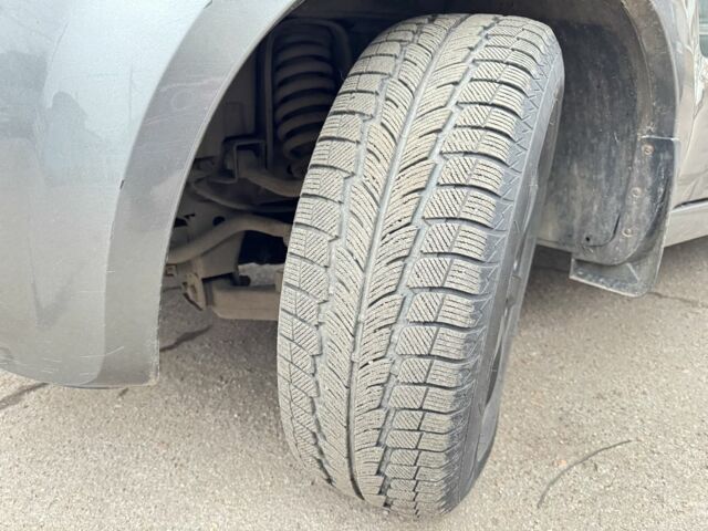 Зеленый Киа Соренто, объемом двигателя 2.5 л и пробегом 300 тыс. км за 3750 $, фото 8 на Automoto.ua