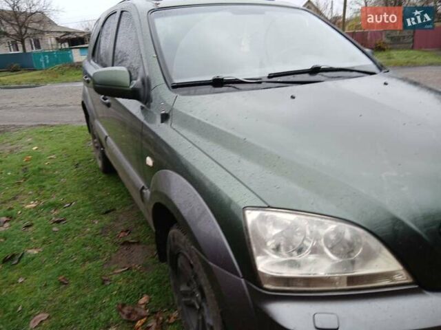 Зеленый Киа Соренто, объемом двигателя 2.5 л и пробегом 340 тыс. км за 4500 $, фото 3 на Automoto.ua