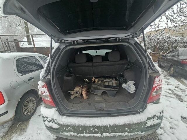 Зелений Кіа Соренто, об'ємом двигуна 2.5 л та пробігом 350 тис. км за 3300 $, фото 4 на Automoto.ua