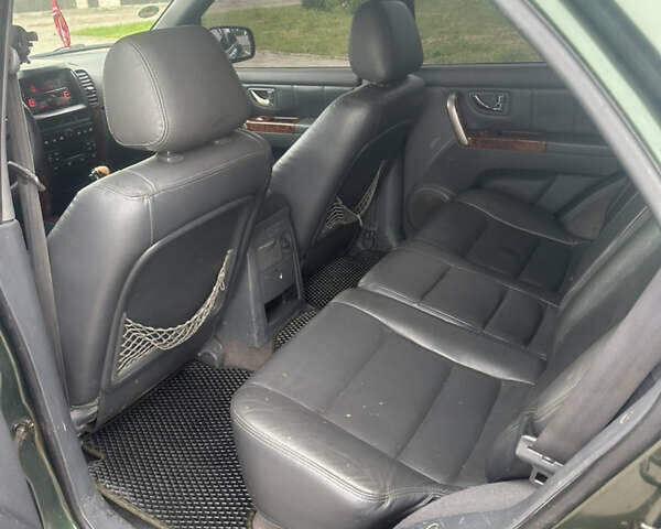Зеленый Киа Соренто, объемом двигателя 2.5 л и пробегом 350 тыс. км за 4300 $, фото 5 на Automoto.ua