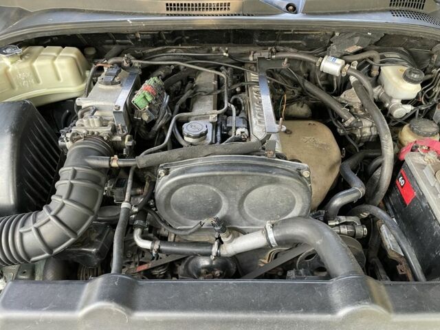 Зелений Кіа Соренто, об'ємом двигуна 2.4 л та пробігом 274 тис. км за 3999 $, фото 13 на Automoto.ua