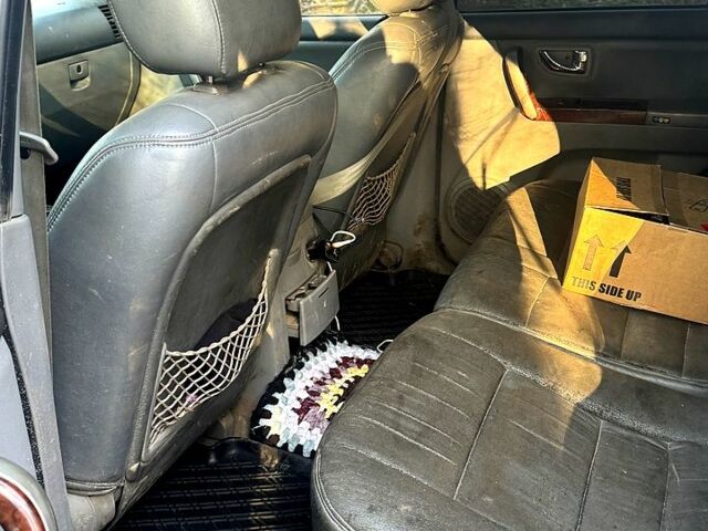 Зелений Кіа Соренто, об'ємом двигуна 2.5 л та пробігом 222 тис. км за 3500 $, фото 7 на Automoto.ua