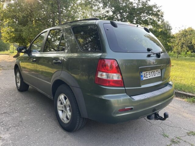 Зелений Кіа Соренто, об'ємом двигуна 2.4 л та пробігом 274 тис. км за 3999 $, фото 3 на Automoto.ua