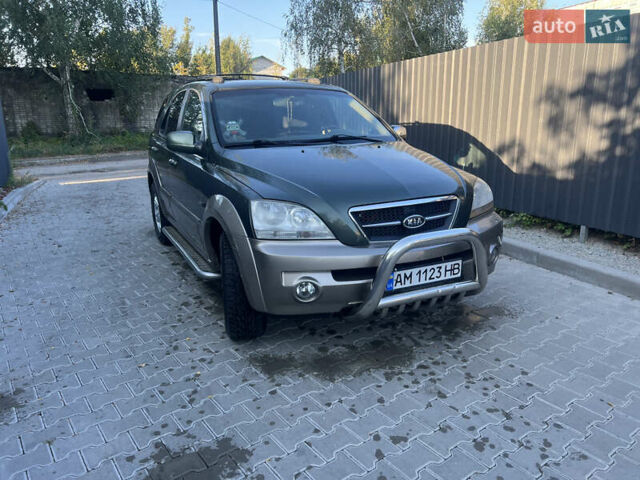 Зелений Кіа Соренто, об'ємом двигуна 3.5 л та пробігом 275 тис. км за 6350 $, фото 4 на Automoto.ua