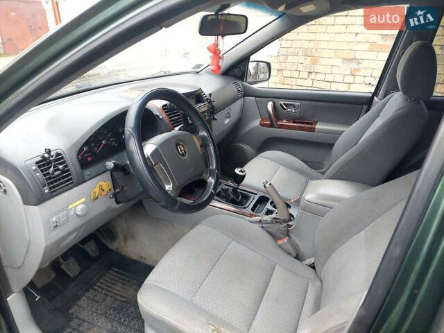 Зелений Кіа Соренто, об'ємом двигуна 2.5 л та пробігом 310 тис. км за 3250 $, фото 7 на Automoto.ua
