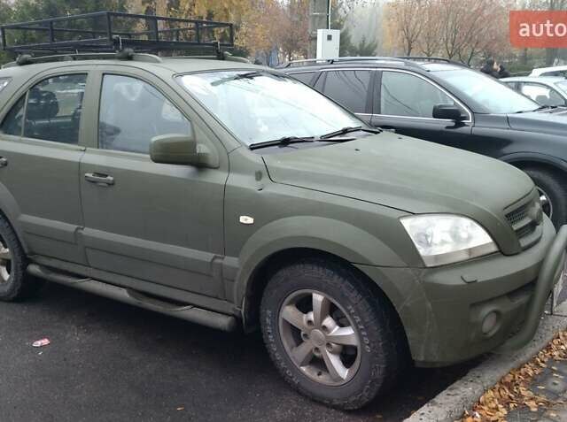 Зеленый Киа Соренто, объемом двигателя 2.5 л и пробегом 319 тыс. км за 4749 $, фото 3 на Automoto.ua