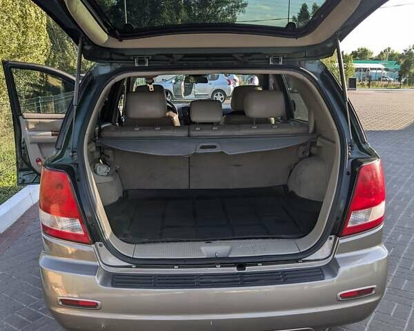Зеленый Киа Соренто, объемом двигателя 3.5 л и пробегом 250 тыс. км за 5000 $, фото 8 на Automoto.ua