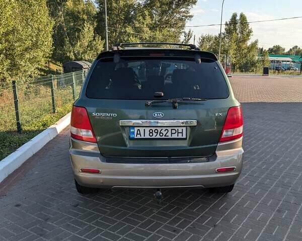 Зеленый Киа Соренто, объемом двигателя 3.5 л и пробегом 250 тыс. км за 5000 $, фото 2 на Automoto.ua