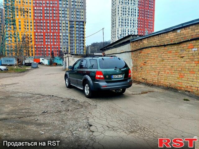 Зелений Кіа Соренто, об'ємом двигуна 2.5 л та пробігом 310 тис. км за 3250 $, фото 2 на Automoto.ua