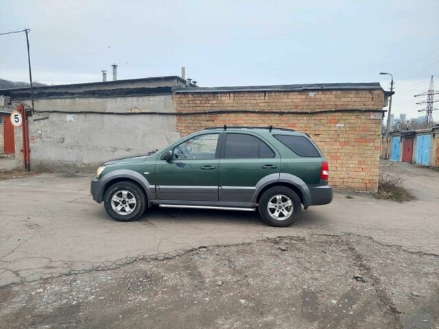 Зелений Кіа Соренто, об'ємом двигуна 2.5 л та пробігом 310 тис. км за 3250 $, фото 3 на Automoto.ua