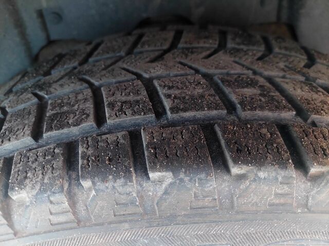 Зелений Кіа Соренто, об'ємом двигуна 2.5 л та пробігом 310 тис. км за 3250 $, фото 9 на Automoto.ua