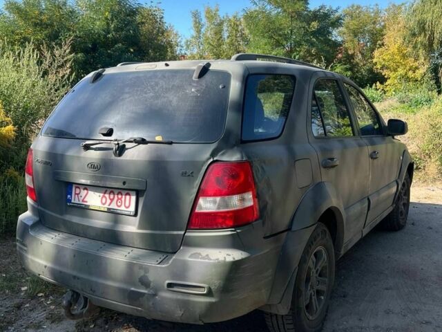 Зеленый Киа Соренто, объемом двигателя 2.5 л и пробегом 250 тыс. км за 3500 $, фото 2 на Automoto.ua