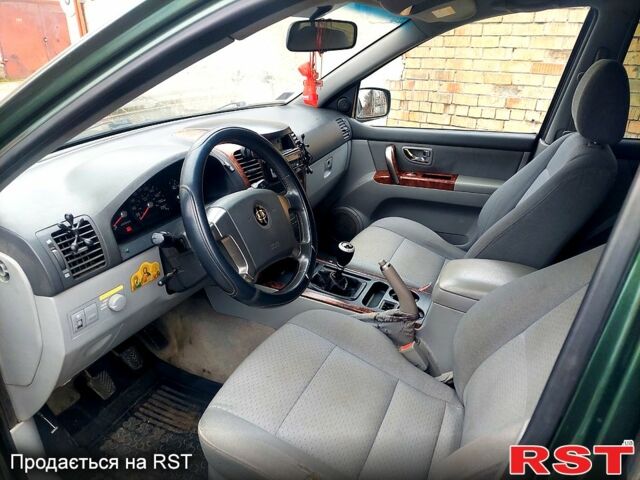 Зелений Кіа Соренто, об'ємом двигуна 2.5 л та пробігом 310 тис. км за 3250 $, фото 7 на Automoto.ua