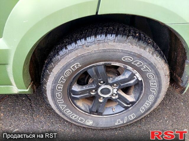 Зелений Кіа Соренто, об'ємом двигуна 2.5 л та пробігом 330 тис. км за 5100 $, фото 4 на Automoto.ua