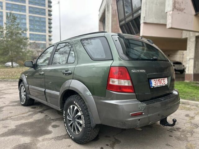 Зеленый Киа Соренто, объемом двигателя 0 л и пробегом 238 тыс. км за 3600 $, фото 1 на Automoto.ua
