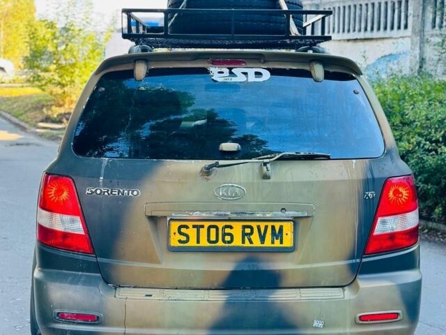 Зеленый Киа Соренто, объемом двигателя 2.5 л и пробегом 280 тыс. км за 3587 $, фото 11 на Automoto.ua