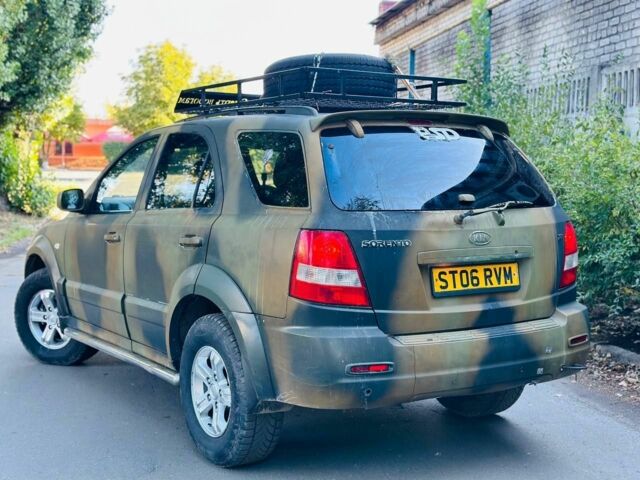 Зеленый Киа Соренто, объемом двигателя 2.5 л и пробегом 280 тыс. км за 3587 $, фото 3 на Automoto.ua