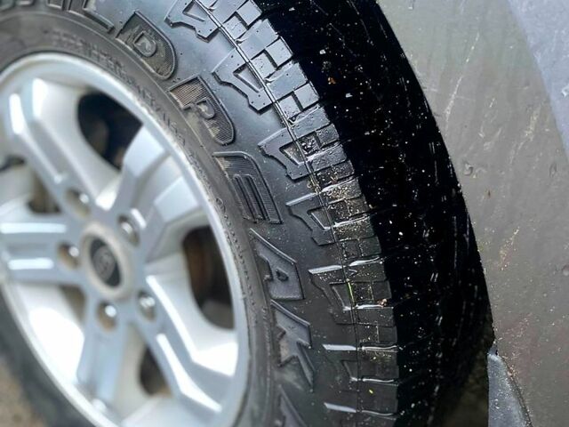 Зеленый Киа Соренто, объемом двигателя 2.5 л и пробегом 278 тыс. км за 4500 $, фото 8 на Automoto.ua