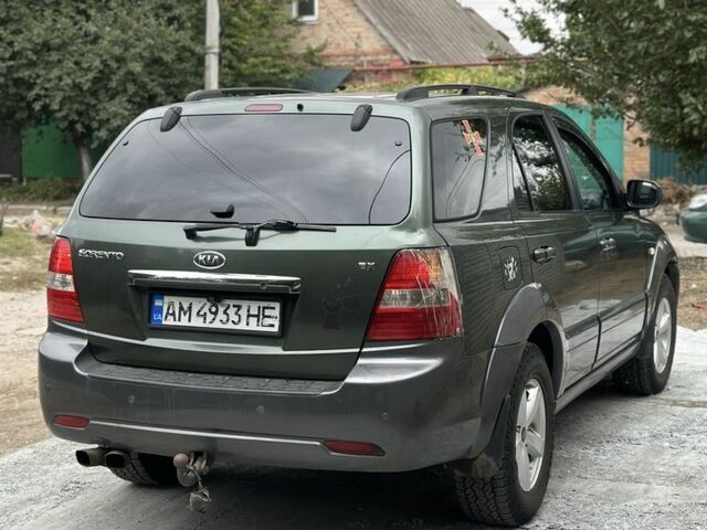Киа Соренто 2006 в Ирпене на Automoto.ua Зеленый Киа Соренто, объемом двигателя 2.5 л и пробегом 300 тыс. км за 4500 $, фото 2 на Automoto.ua