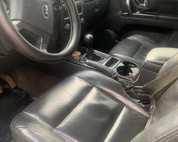 Зеленый Киа Соренто, объемом двигателя 2.5 л и пробегом 410 тыс. км за 4500 $, фото 2 на Automoto.ua