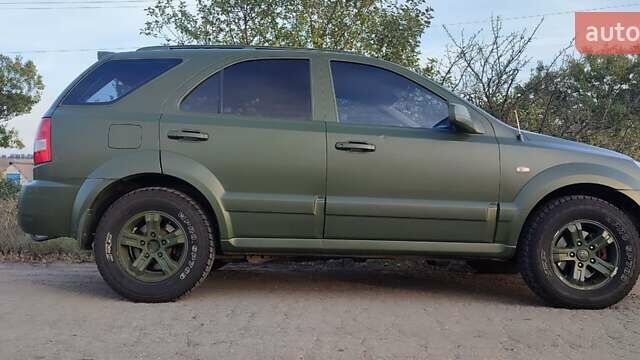 Зелений Кіа Соренто, об'ємом двигуна 2.5 л та пробігом 280 тис. км за 4300 $, фото 6 на Automoto.ua