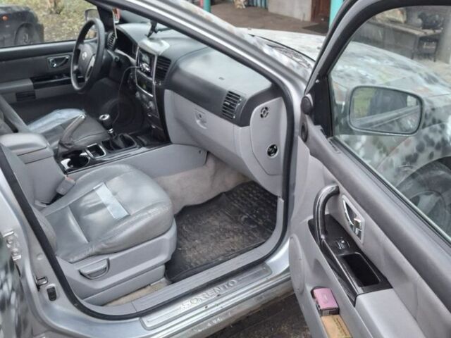 Зелений Кіа Соренто, об'ємом двигуна 2.5 л та пробігом 2 тис. км за 4900 $, фото 8 на Automoto.ua