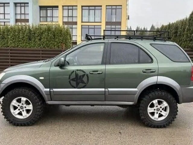 Зеленый Киа Соренто, объемом двигателя 2.5 л и пробегом 226 тыс. км за 3500 $, фото 3 на Automoto.ua