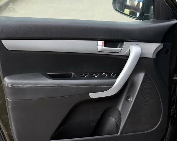 Зеленый Киа Соренто, объемом двигателя 2.2 л и пробегом 250 тыс. км за 12500 $, фото 28 на Automoto.ua