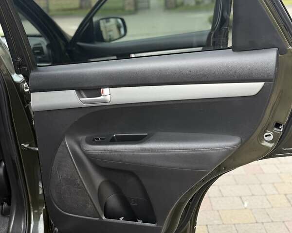 Зеленый Киа Соренто, объемом двигателя 2.2 л и пробегом 250 тыс. км за 12500 $, фото 38 на Automoto.ua