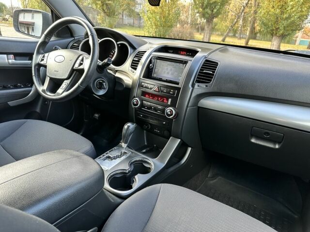 Зеленый Киа Соренто, объемом двигателя 2.2 л и пробегом 270 тыс. км за 13200 $, фото 19 на Automoto.ua