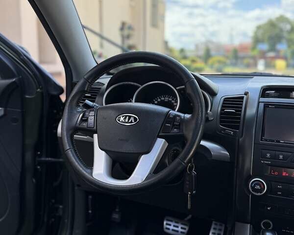 Зелений Кіа Соренто, об'ємом двигуна 2.2 л та пробігом 250 тис. км за 12700 $, фото 47 на Automoto.ua