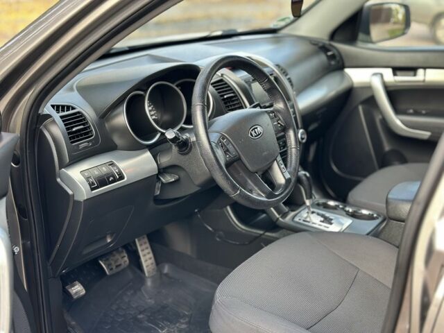 Зеленый Киа Соренто, объемом двигателя 2.2 л и пробегом 270 тыс. км за 13200 $, фото 9 на Automoto.ua