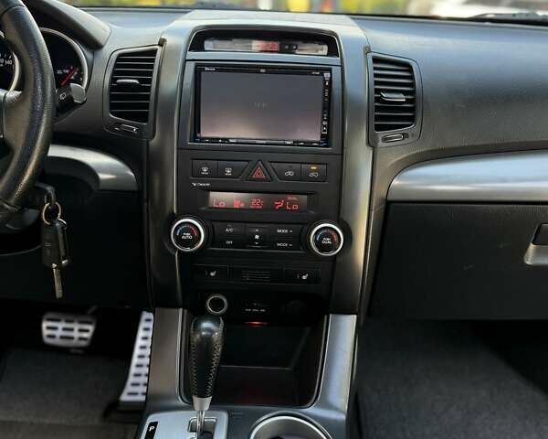 Зелений Кіа Соренто, об'ємом двигуна 2.2 л та пробігом 250 тис. км за 12700 $, фото 46 на Automoto.ua