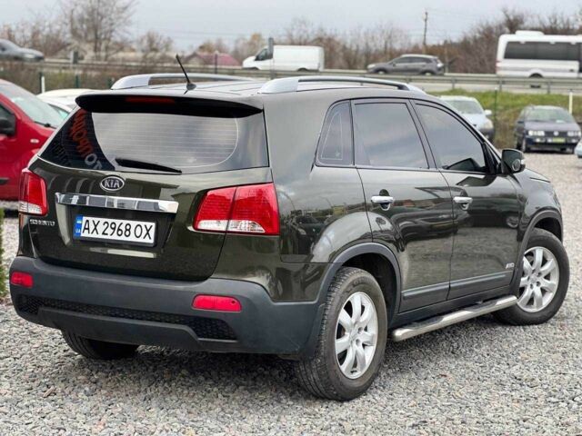 Зеленый Киа Соренто, объемом двигателя 2.4 л и пробегом 206 тыс. км за 10500 $, фото 3 на Automoto.ua