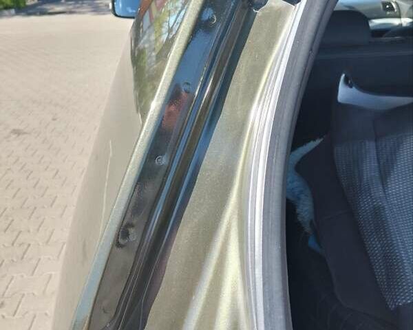 Зелений Кіа Соренто, об'ємом двигуна 2.4 л та пробігом 265 тис. км за 10999 $, фото 9 на Automoto.ua
