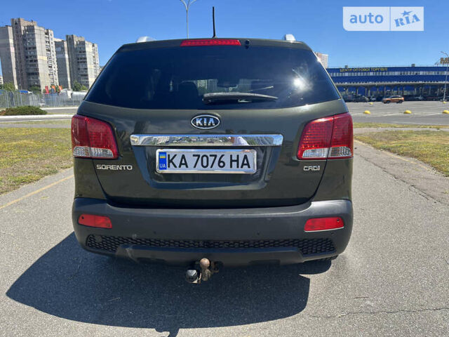 Зеленый Киа Соренто, объемом двигателя 2.2 л и пробегом 226 тыс. км за 12900 $, фото 5 на Automoto.ua