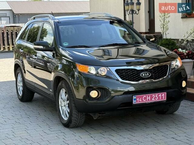 Зелений Кіа Соренто, об'ємом двигуна 2.2 л та пробігом 250 тис. км за 12700 $, фото 1 на Automoto.ua