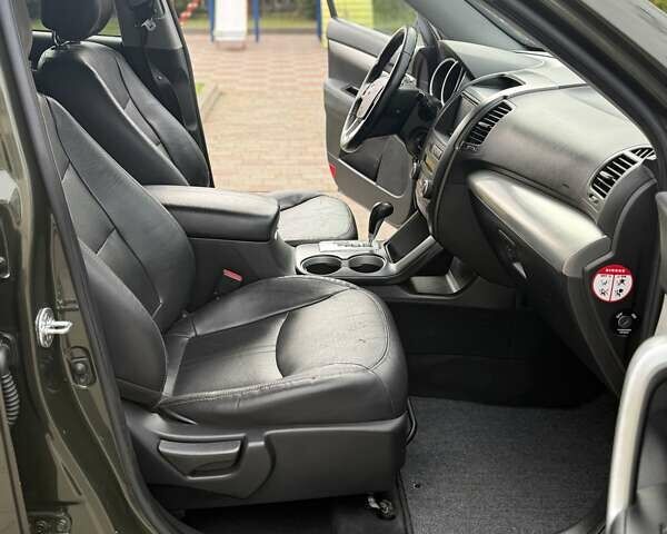 Зеленый Киа Соренто, объемом двигателя 2.2 л и пробегом 250 тыс. км за 12500 $, фото 31 на Automoto.ua